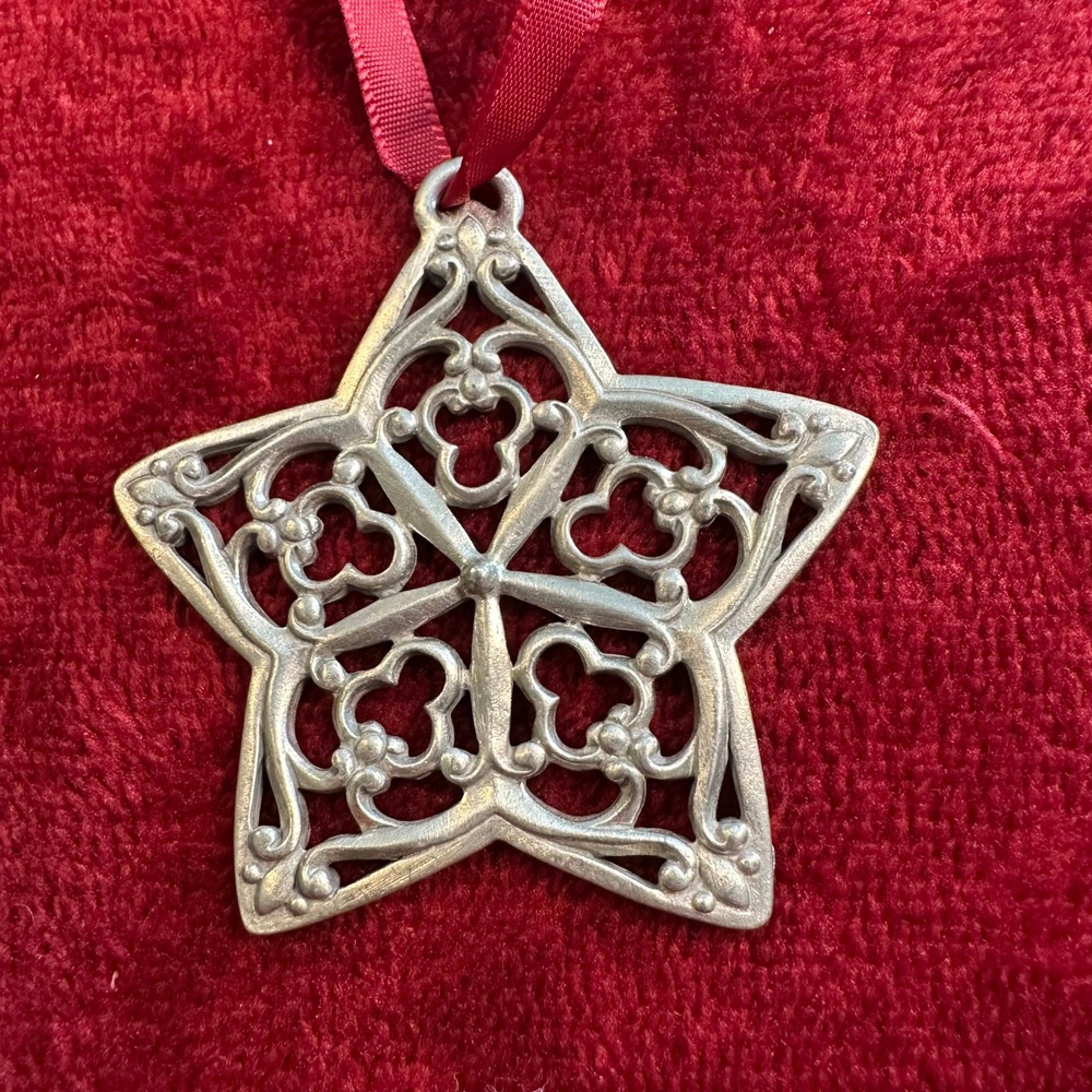 Silver Tone‎ Filigree Star Christmas Ornament Red Ribbon Hanging Holiday Decor